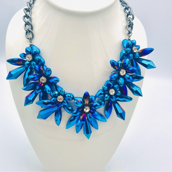Park Lane Masterpiece Statement Necklace - Picture 4 of 12